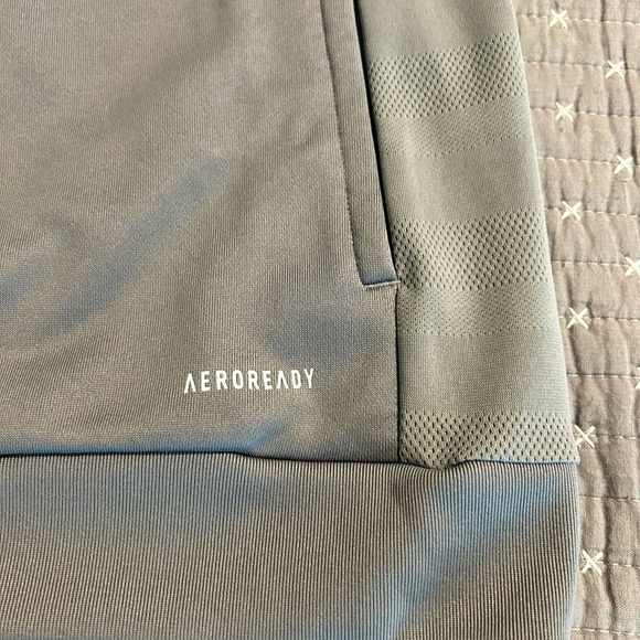 Adidas Men’s Aeroready Light Gray Hoodie Size M - Picture 6 of 8